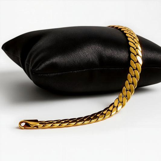 Imperial gold bracelet